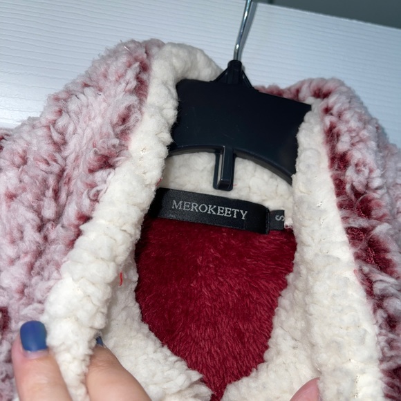 ✨5/$12 fleece vest - Picture 2 of 2